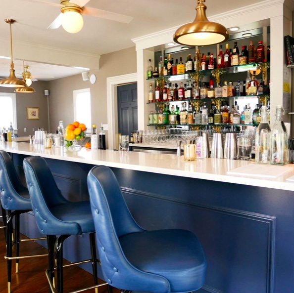 Things To Do Hummingbird Lounge